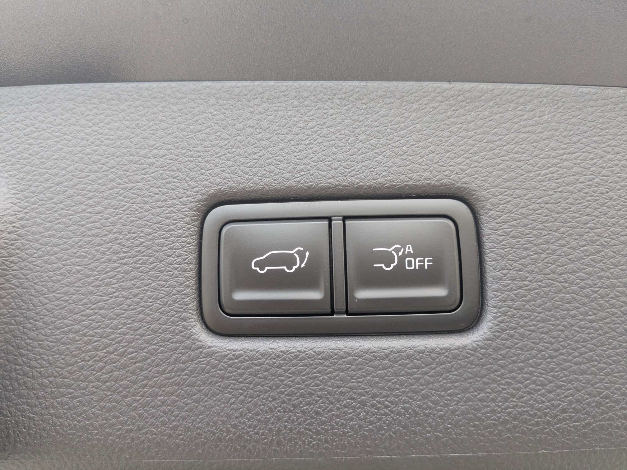 New 2026 Kia Carnival EX FWD image 17