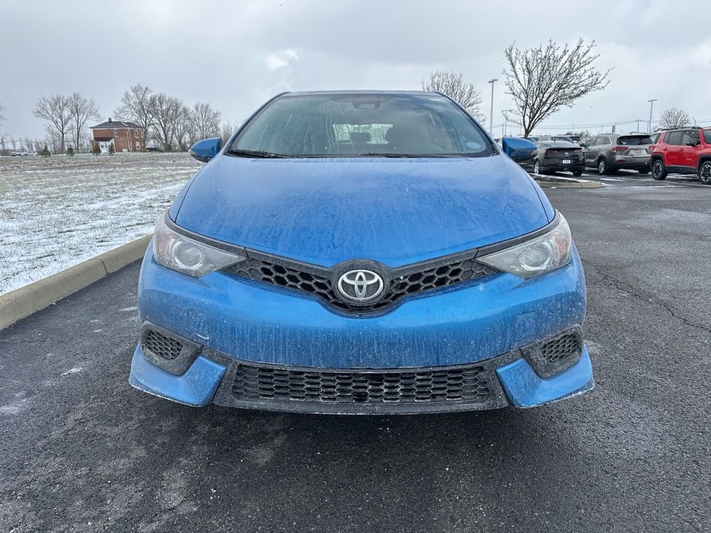 Used 2017 Toyota Corolla iM image 2