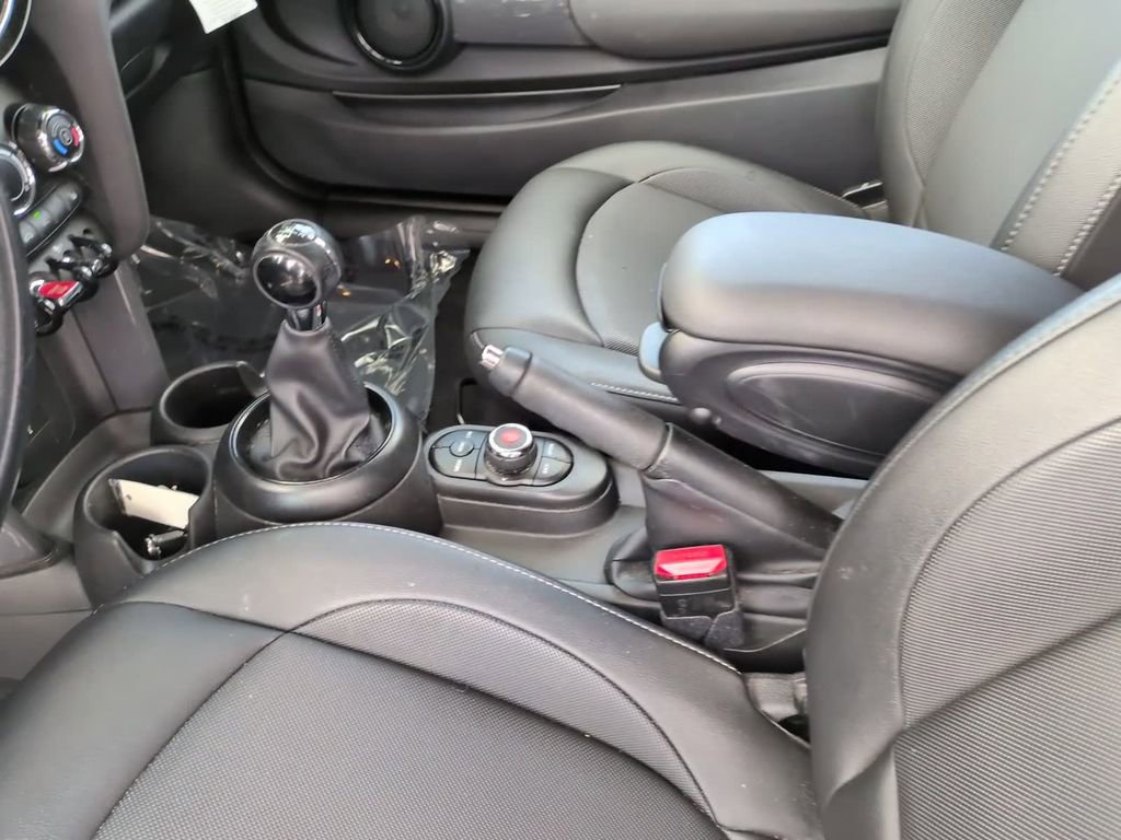 Used 2019 MINI Cooper 2-Door Hardtop FWD image 23