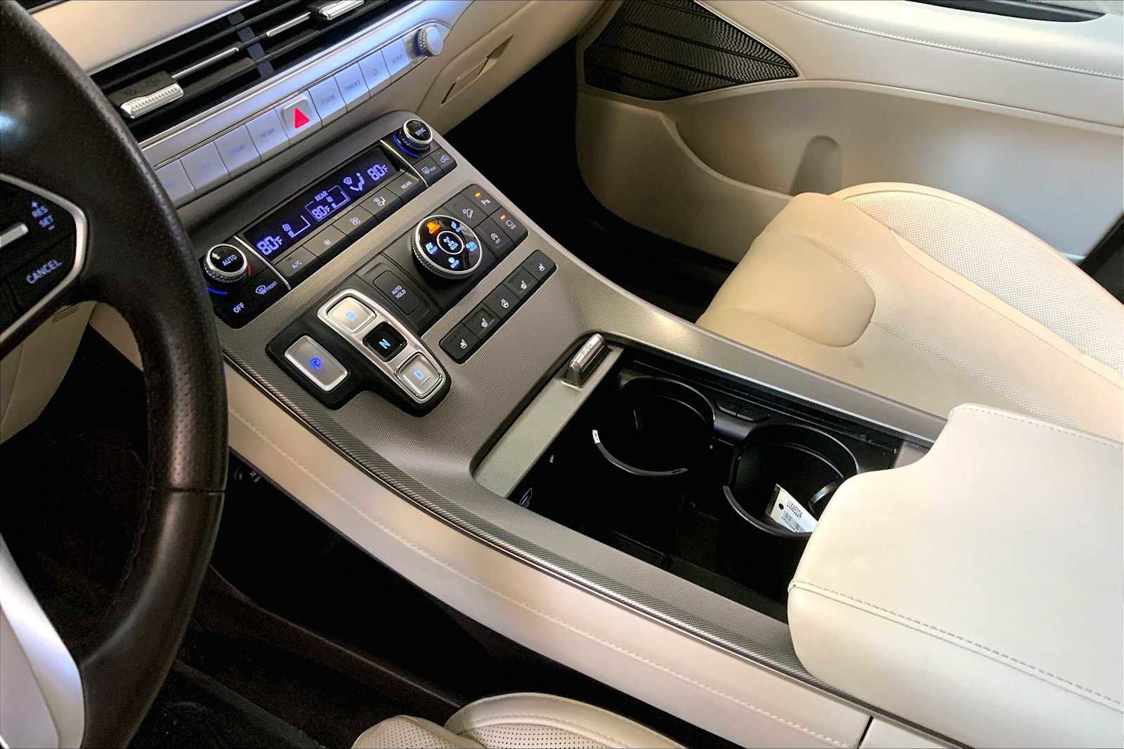 Used 2020 Hyundai Palisade Limited image 18