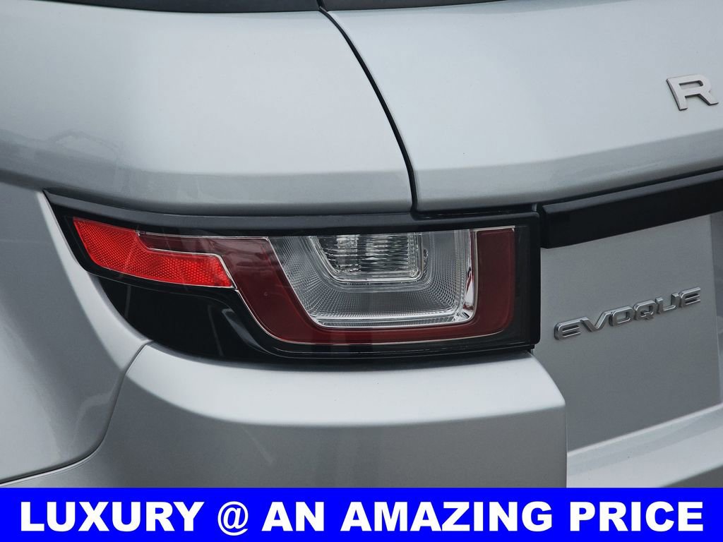 Used 2019 Land Rover Range Rover Evoque SE Premium image 41
