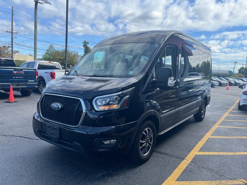 Used 2023 Ford Transit 350 XLT image 3
