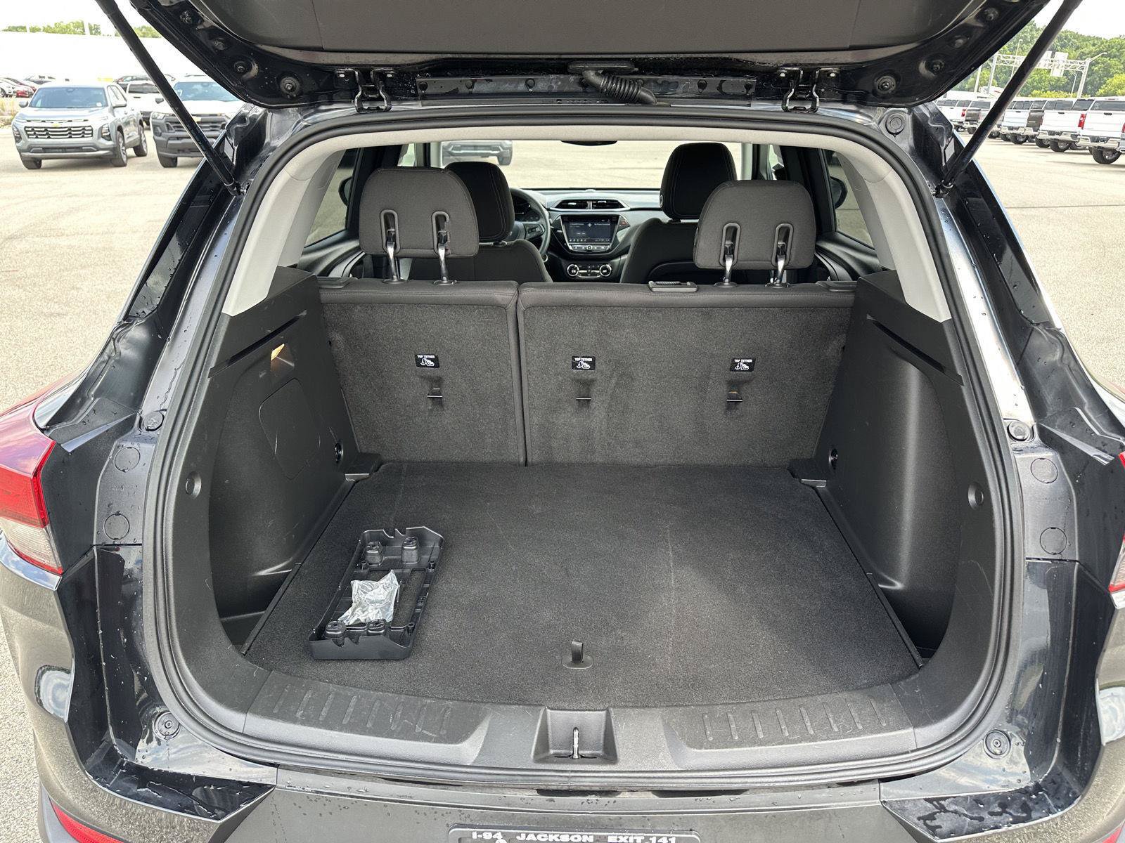 Certified 2023 Chevrolet TrailBlazer LT w/ Convenience Package AWD/4WD image 6