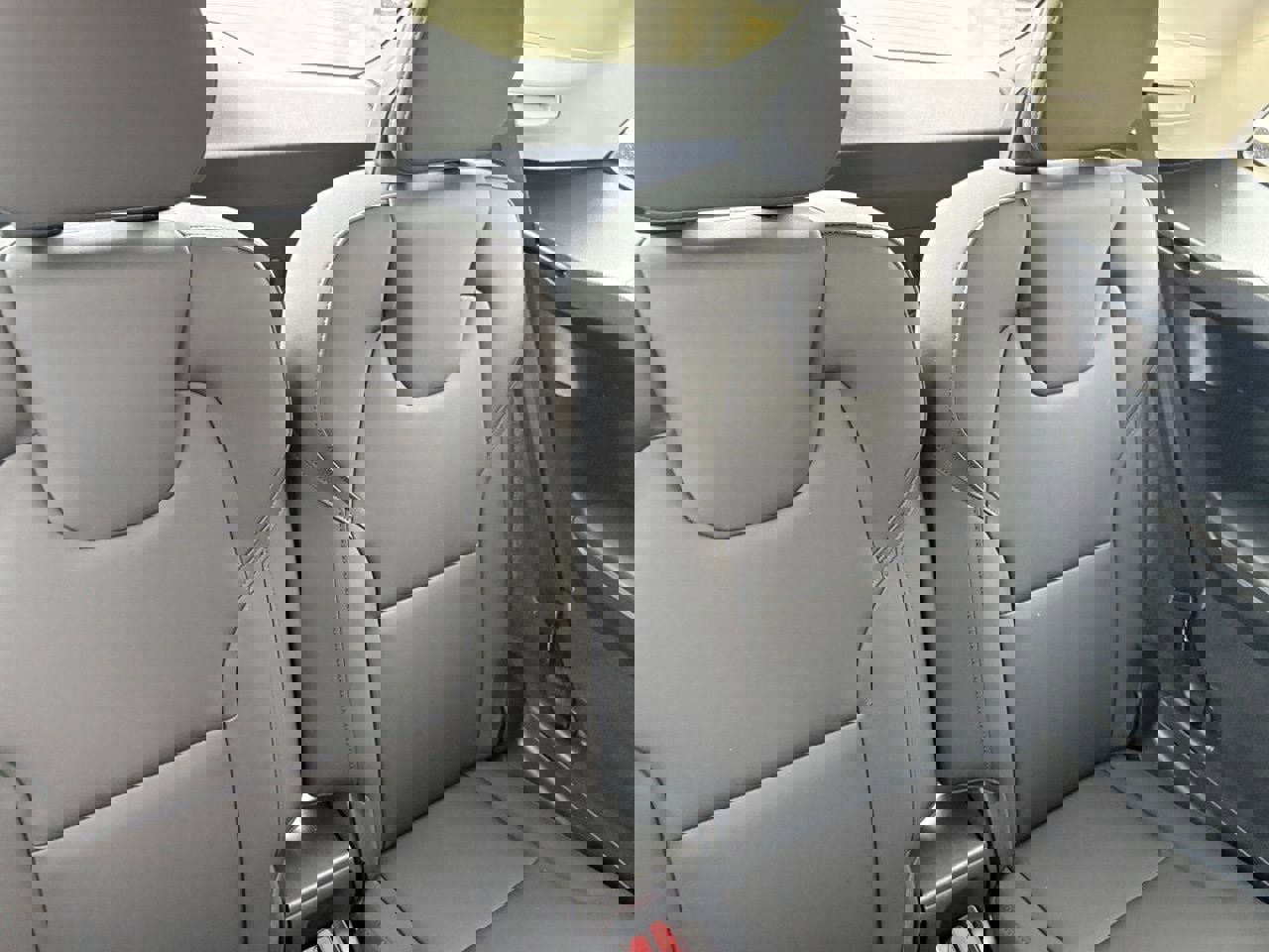 New 2026 Volvo XC90 B5 Core w/ Protection Package Premier image 35