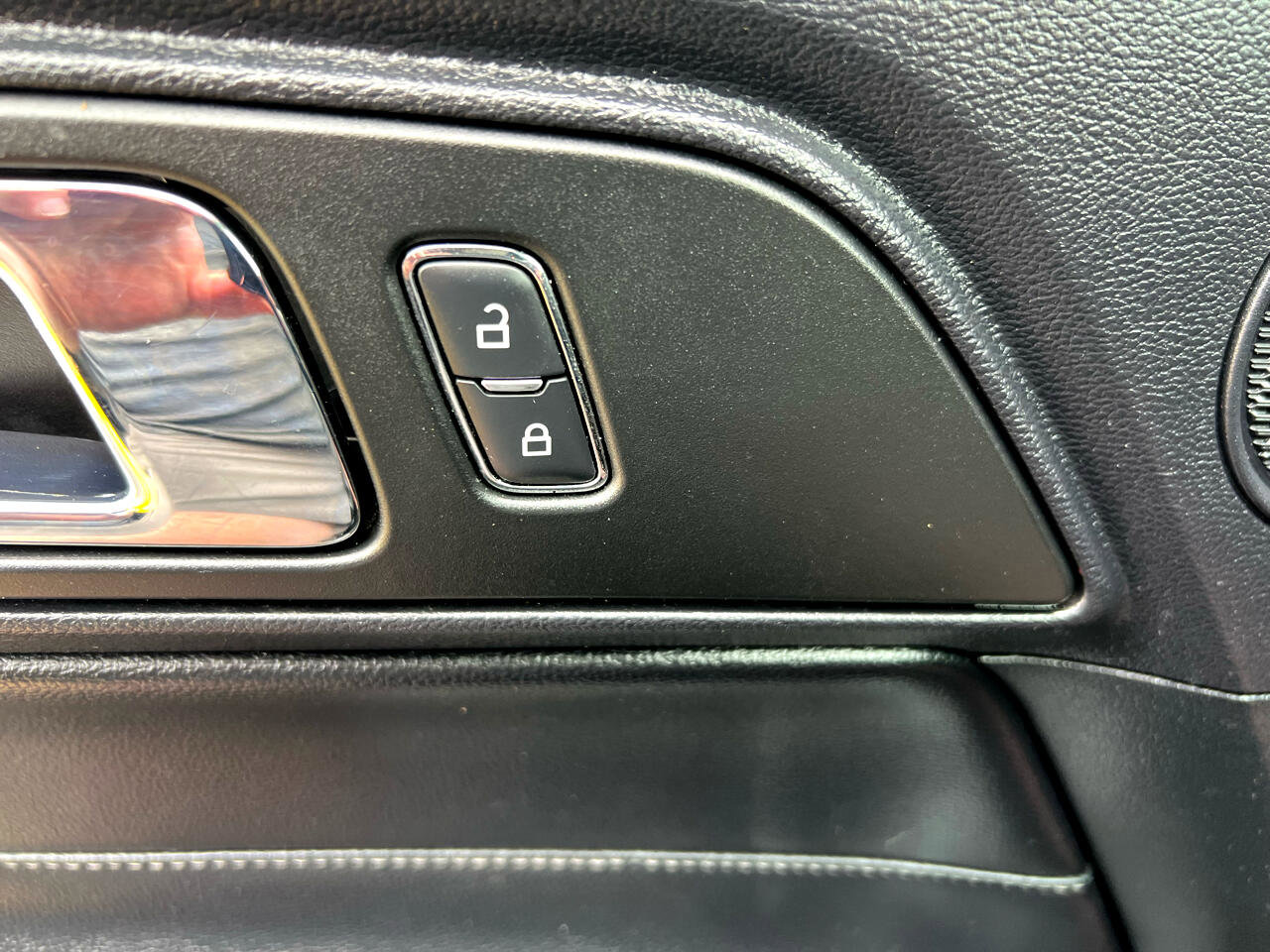 Used 2015 Ford Mustang GT Premium w/ Enhanced Security Package image 35