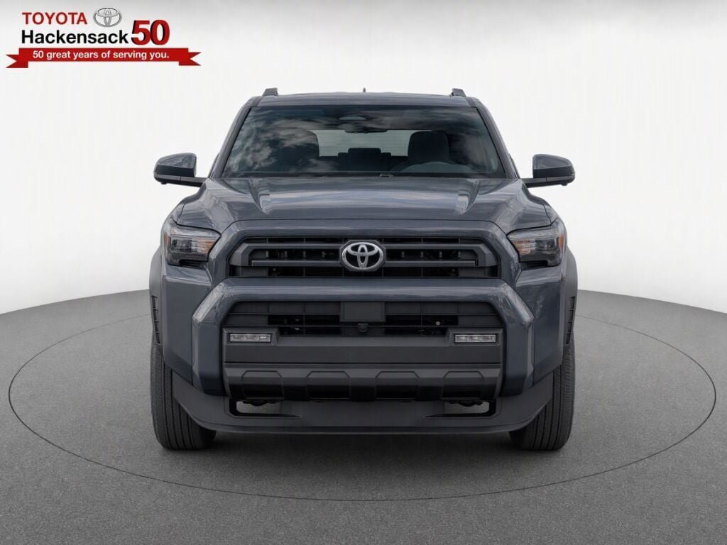 Used 2025 Toyota 4Runner SR5 AWD/4WD image 5