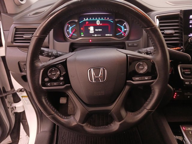 Used 2022 Honda Pilot Touring image 16