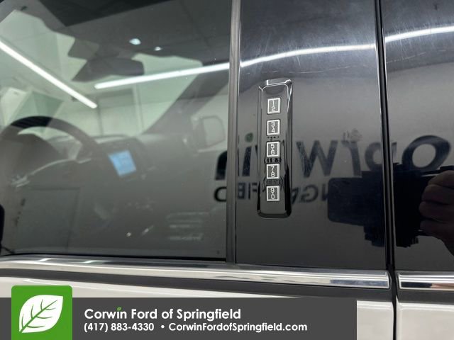 Used 2016 Ford F150 Platinum w/ Equipment Group 701A Luxury image 24