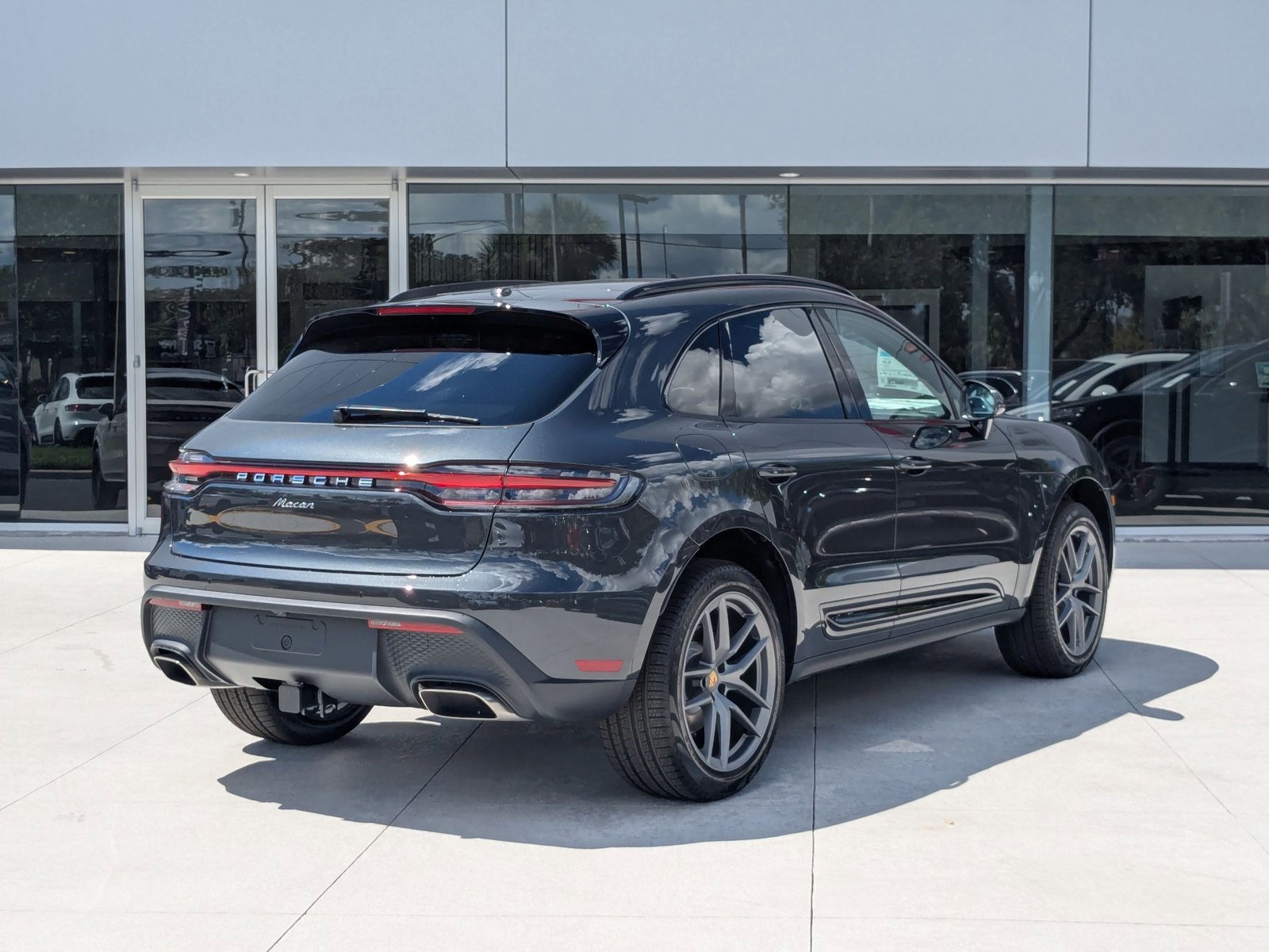 New 2026 Porsche Macan AWD/4WD image 9