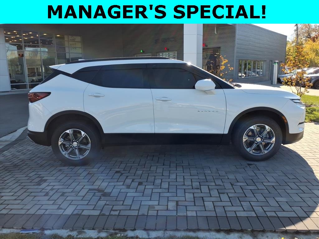 Used 2023 Chevrolet Blazer LT w/ Convenience Package image 2