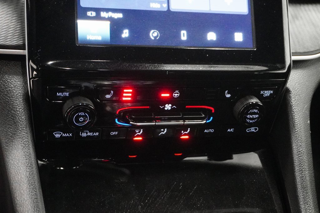 Certified 2025 Jeep Grand Cherokee Laredo w/ Luxury Tech Group I image 26