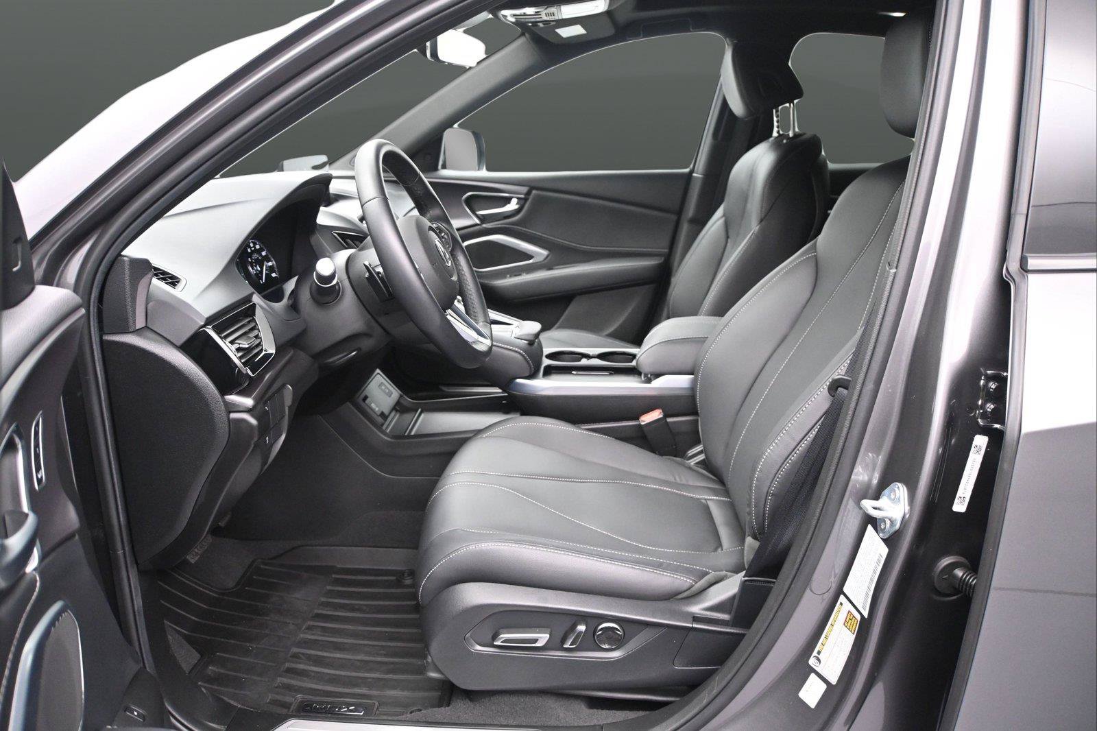 Used 2025 Acura RDX SH-AWD image 8