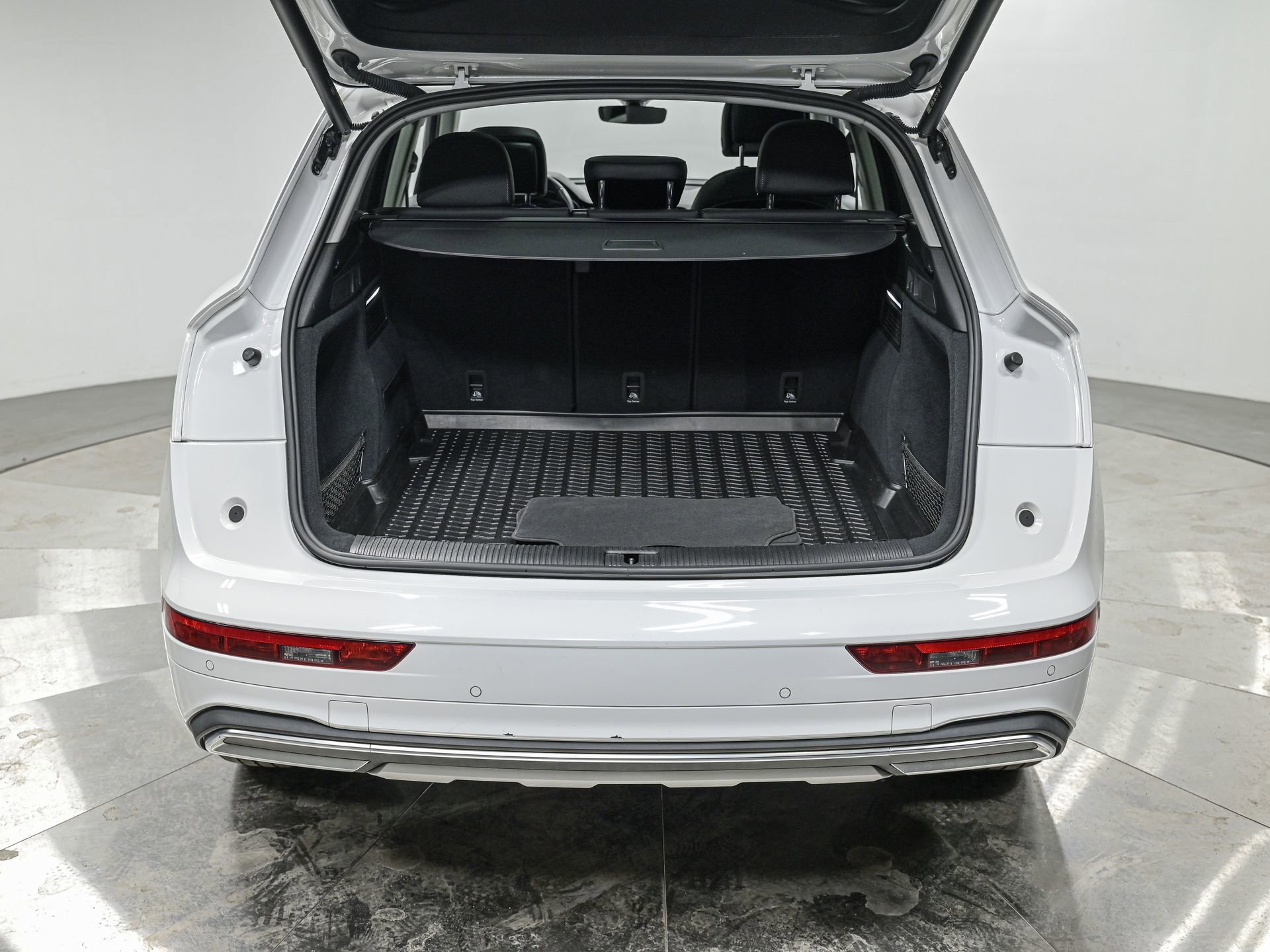 Used 2021 Audi Q5 2.0T Premium w/ Convenience Package image 6