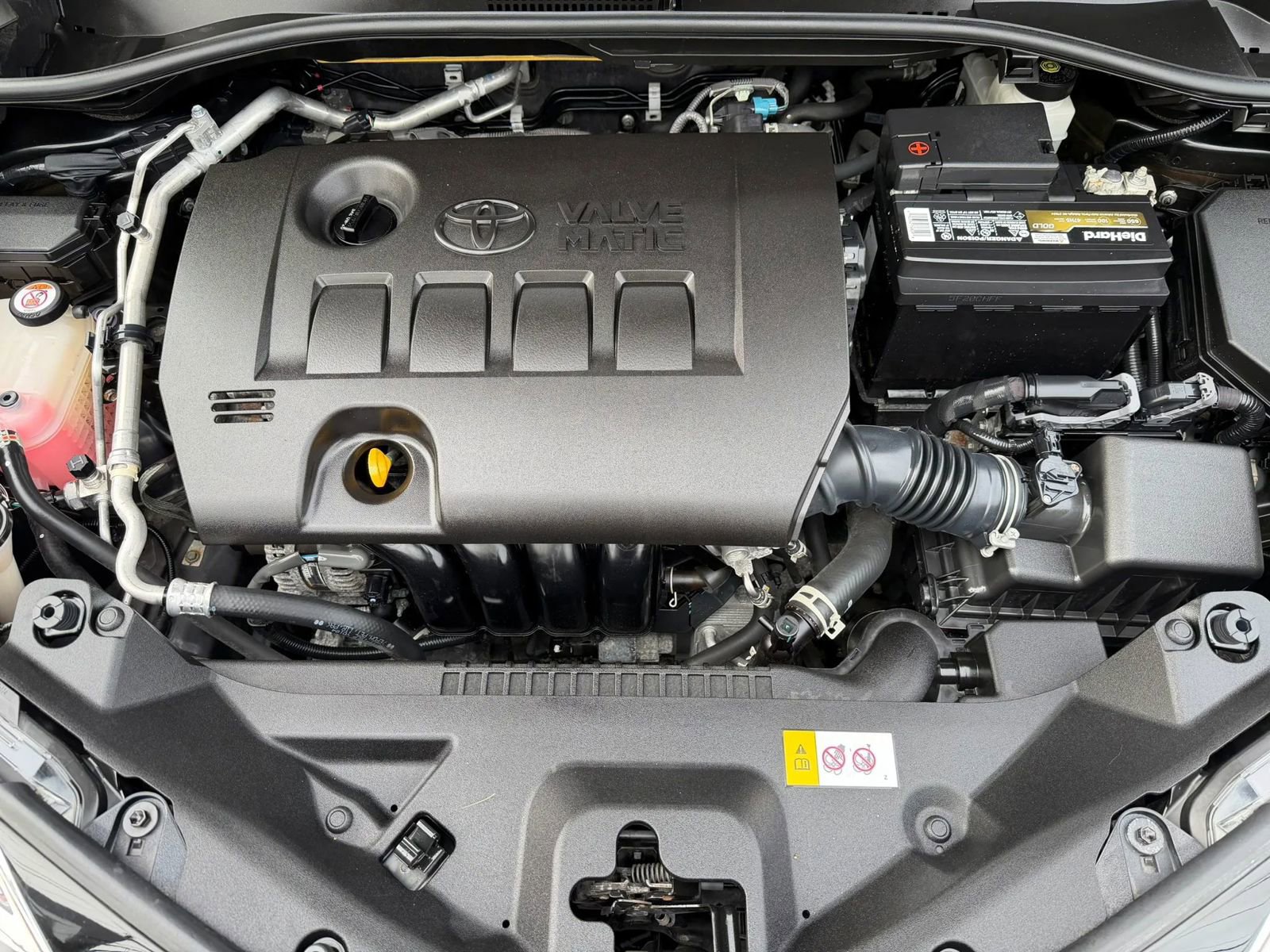 Used 2021 Toyota C-HR XLE image 38