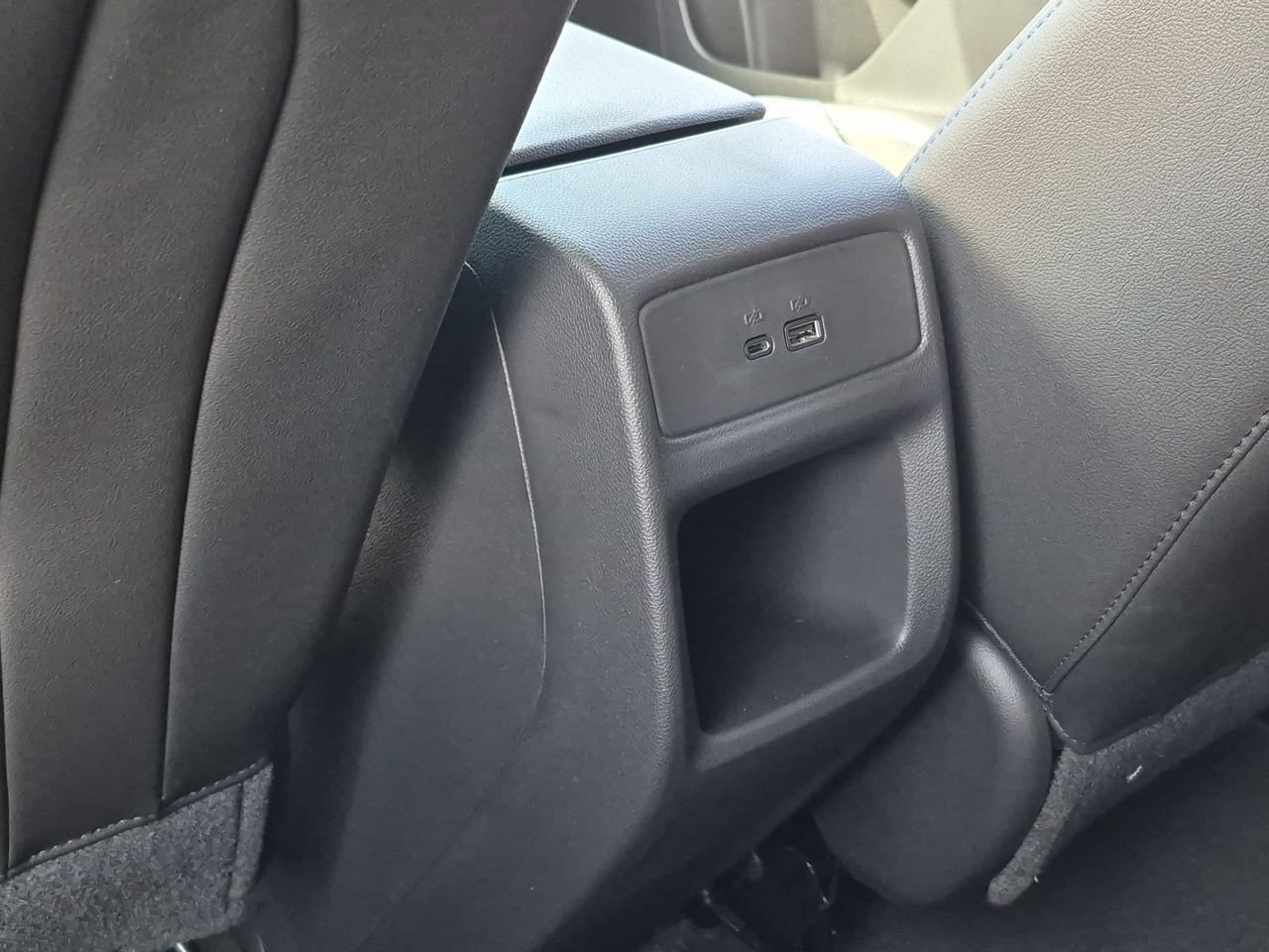 New 2026 Chevrolet Trax LT w/ Driver Confidence Package FWD image 21