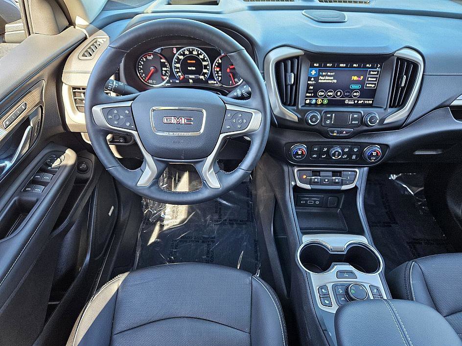 Used 2024 GMC Terrain Denali image 9