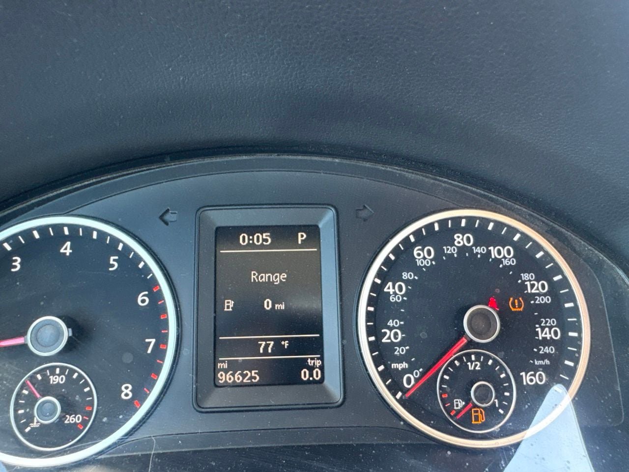 Used 2017 Volkswagen Tiguan S FWD image 39