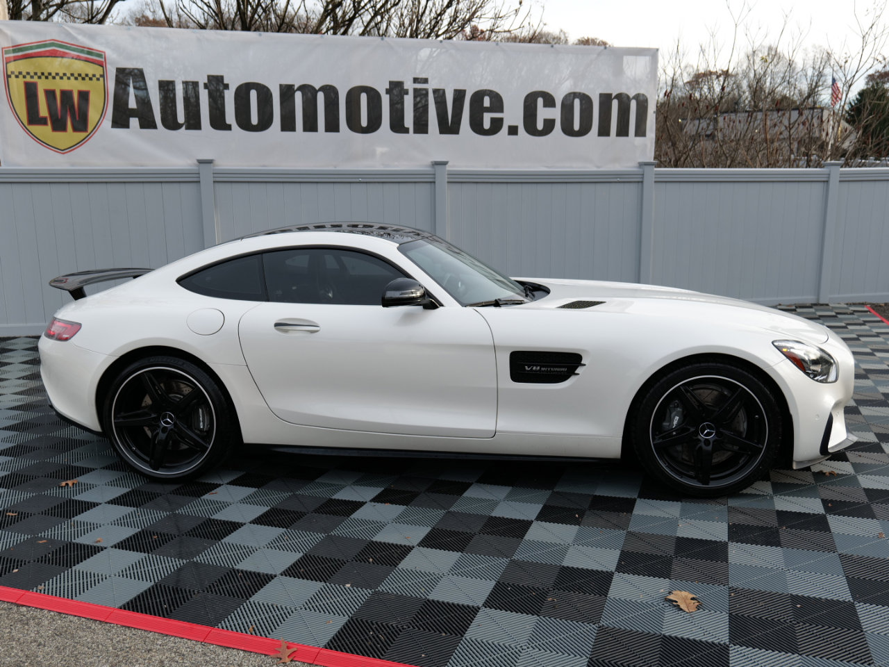 Used 2017 Mercedes-Benz AMG GT Coupe image 4