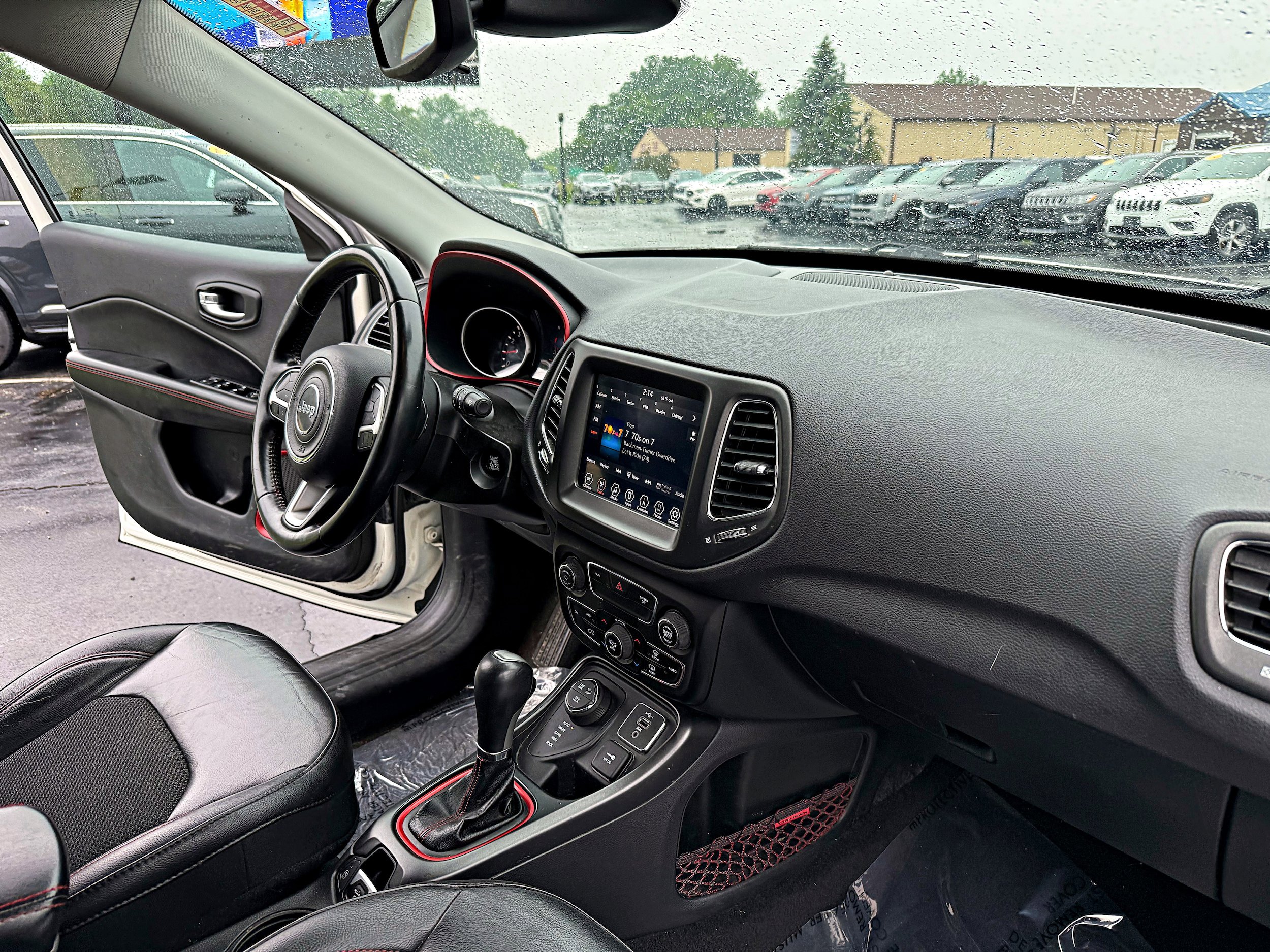 Used 2019 Jeep Compass Trailhawk AWD/4WD image 21