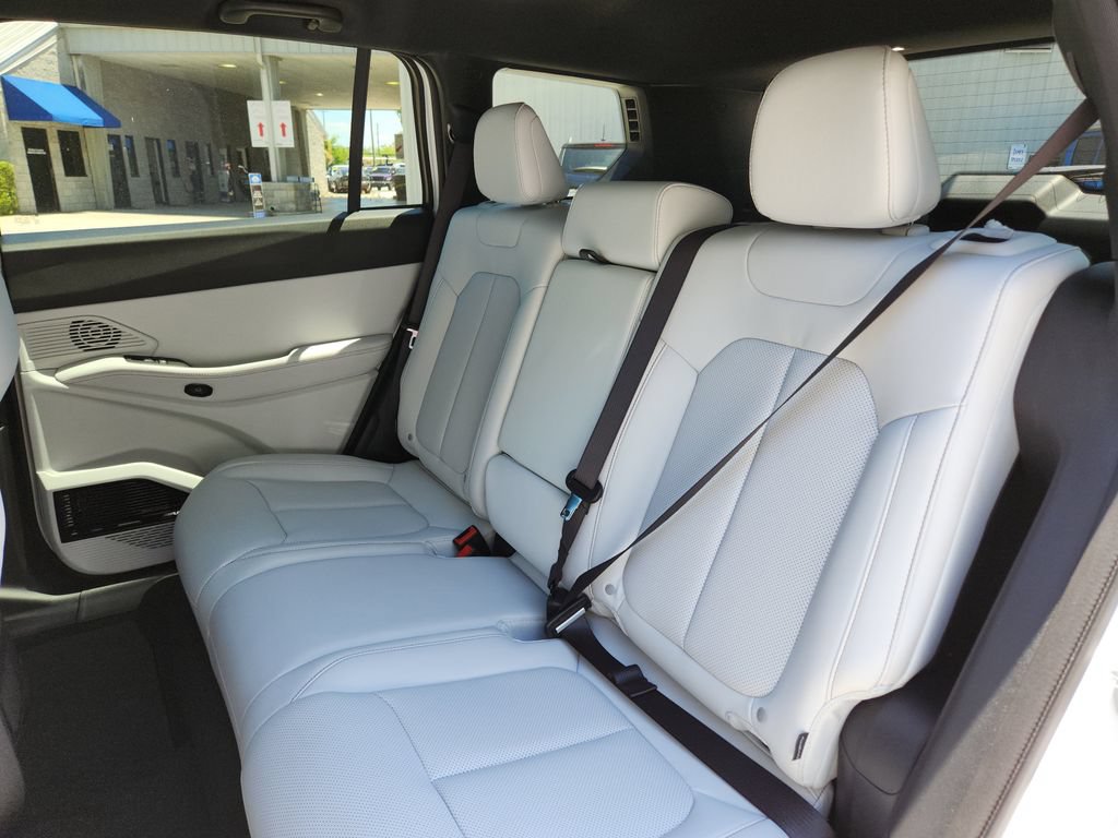 New 2026 Jeep Cherokee Limited AWD/4WD image 17