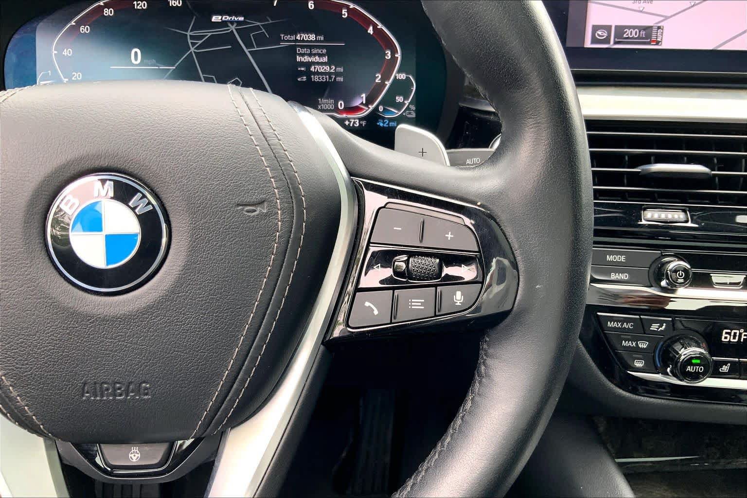Used 2021 BMW 530e xDrive w/ Executive Package AWD/4WD image 25