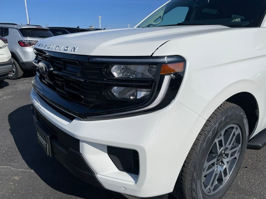 New 2026 Ford Expedition Active image 47
