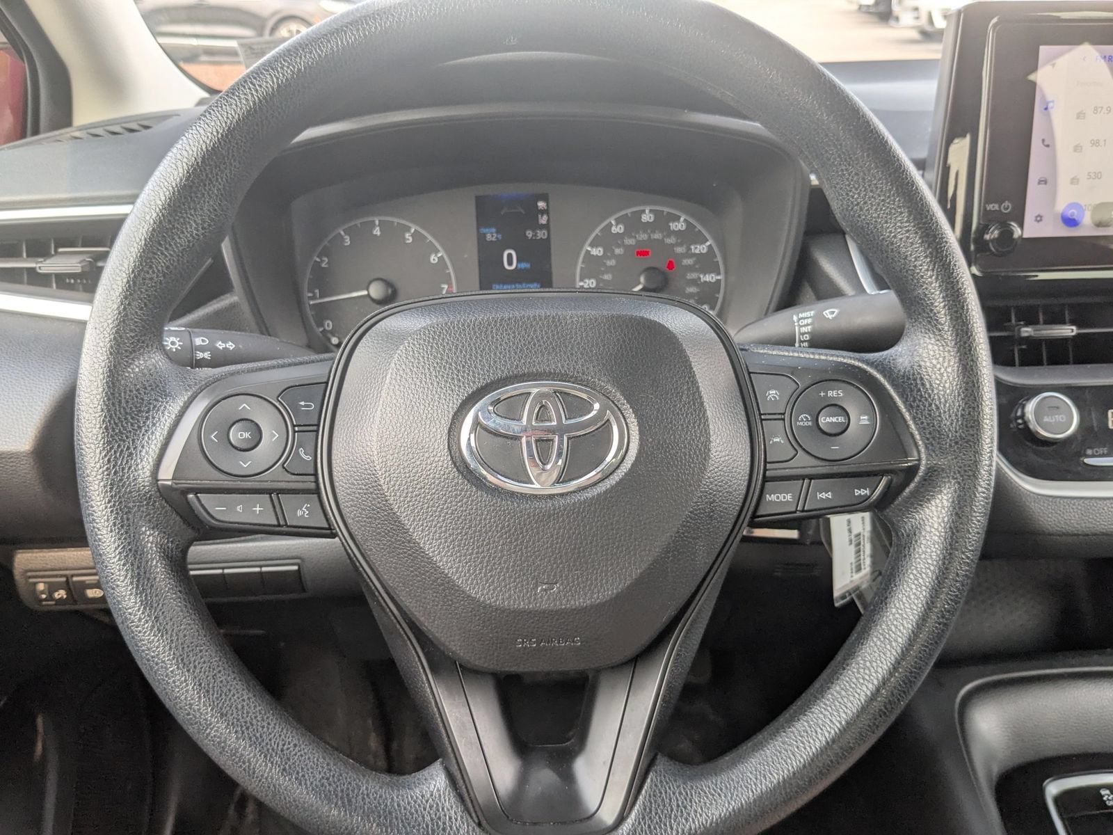 Used 2024 Toyota Corolla LE FWD image 18