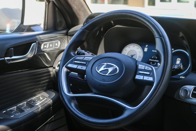 Certified 2023 Hyundai Palisade Calligraphy FWD image 19