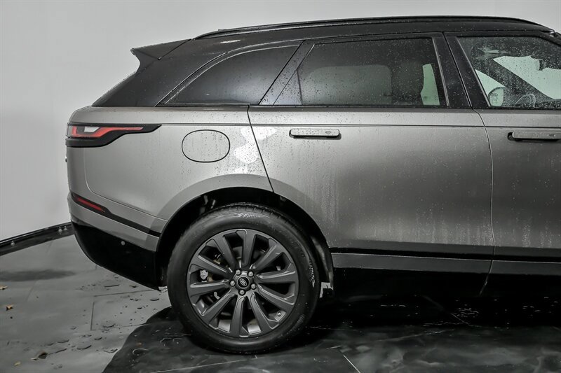 Used 2018 Land Rover Range Rover Velar R-Dynamic SE AWD/4WD image 11