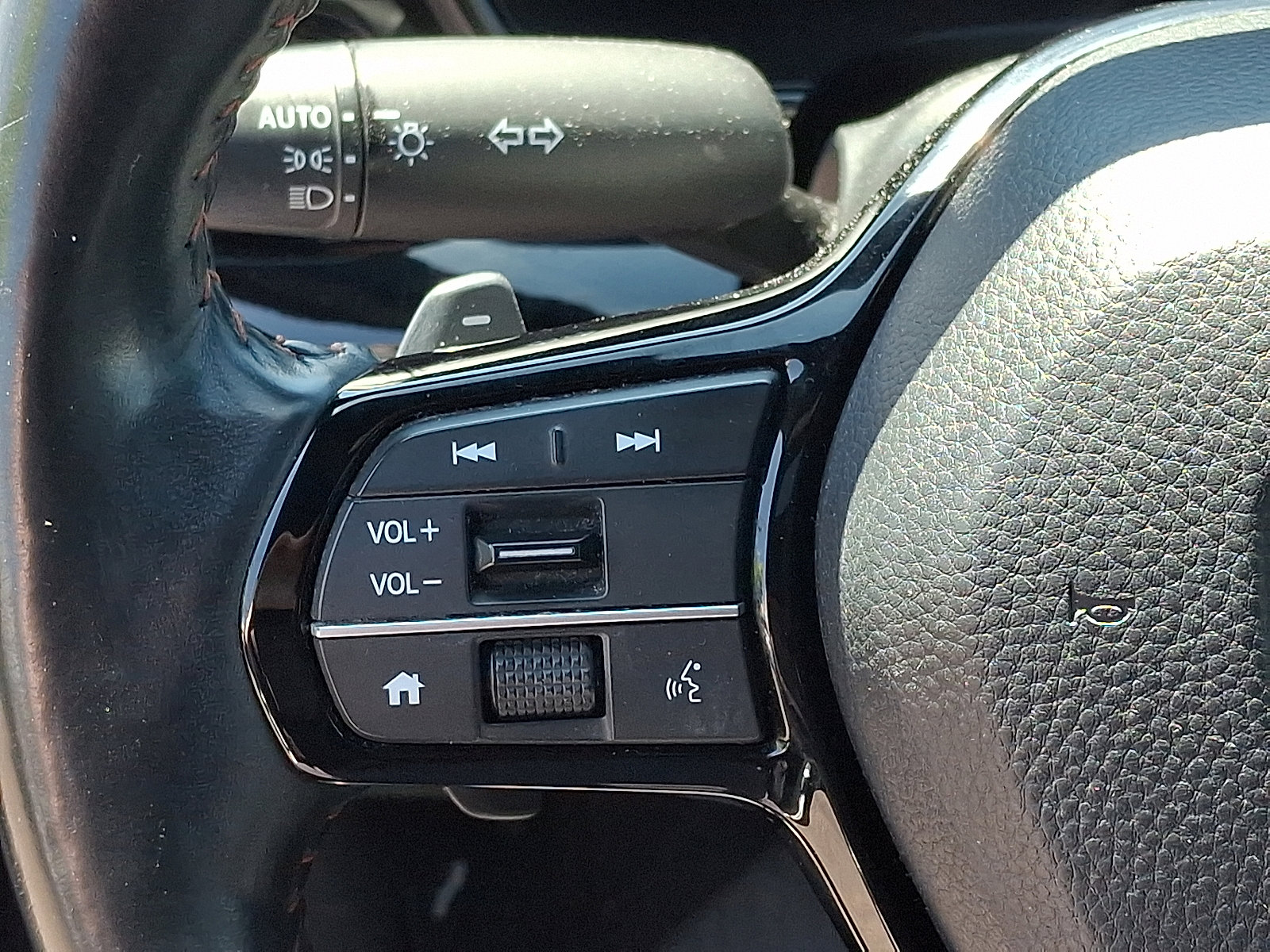 Used 2024 Honda CR-V Sport Touring image 23