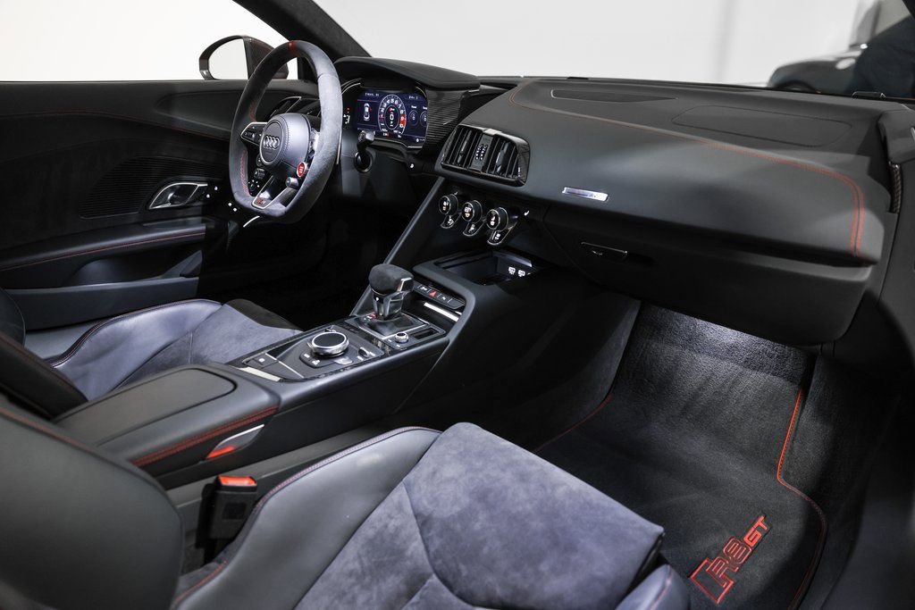 Used 2023 Audi R8 V10 GT RWD image 21
