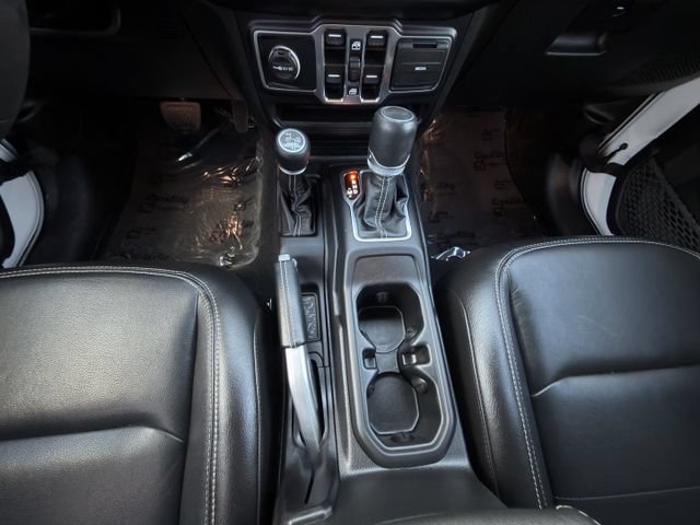 Used 2023 Jeep Wrangler Unlimited Sahara AWD/4WD image 22
