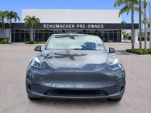 Used 2024 Tesla Model Y Long Range AWD/4WD image 2