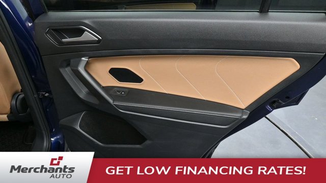 Used 2022 Volkswagen Tiguan SE AWD/4WD image 12