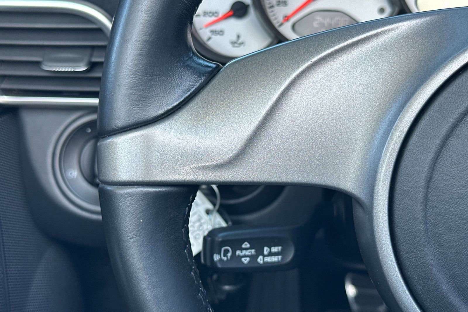 Used 2010 Porsche 911 Turbo image 29