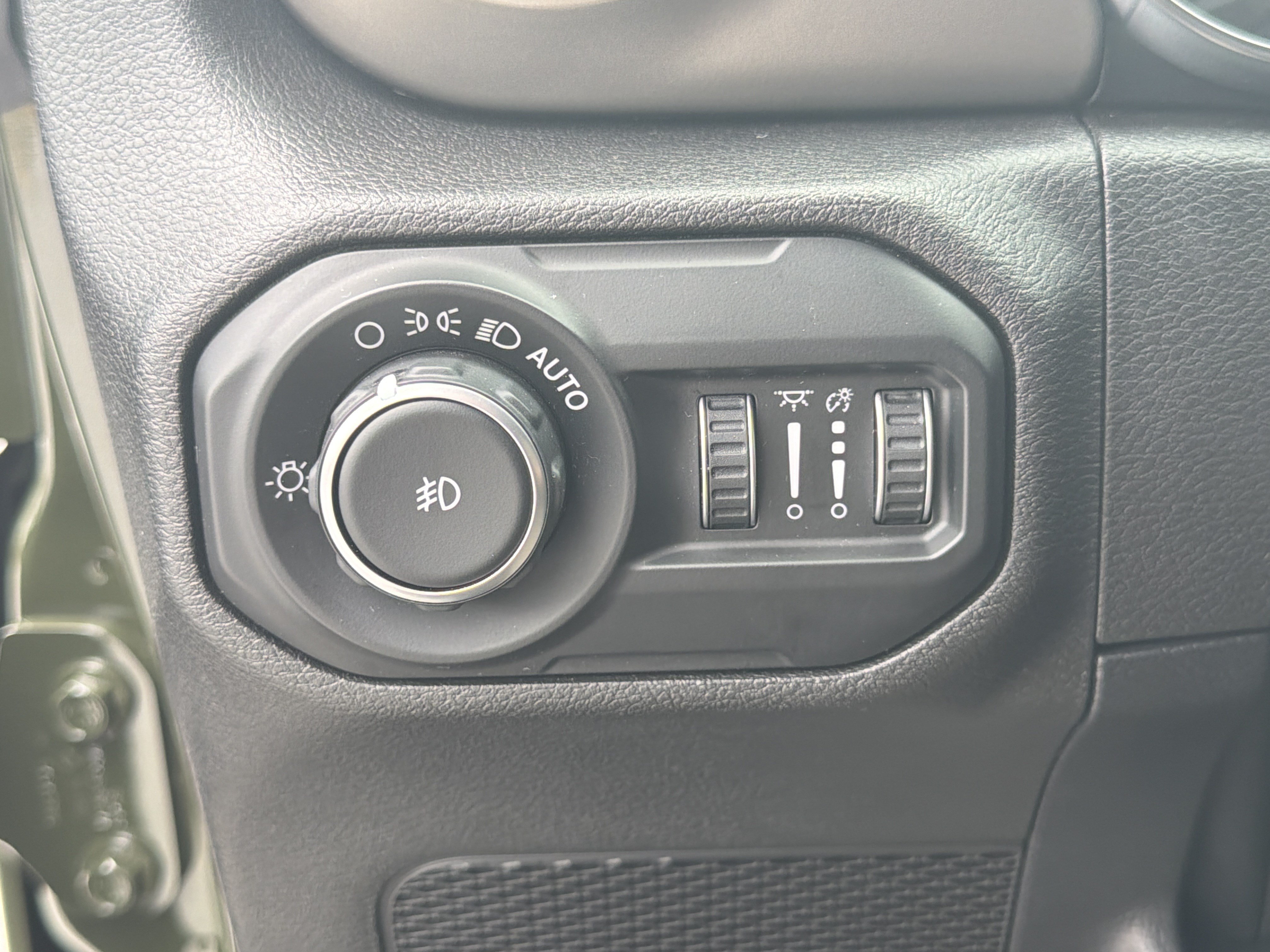 Used 2020 Jeep Wrangler Unlimited Sport S AWD/4WD image 37