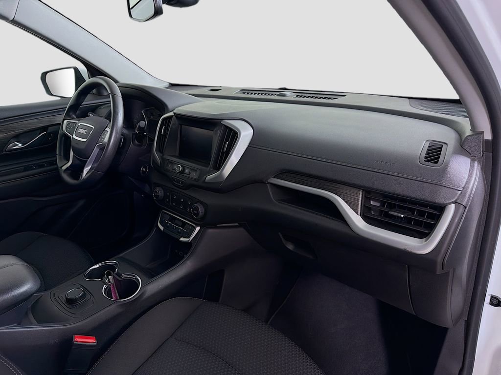 Used 2024 GMC Terrain SLE image 28