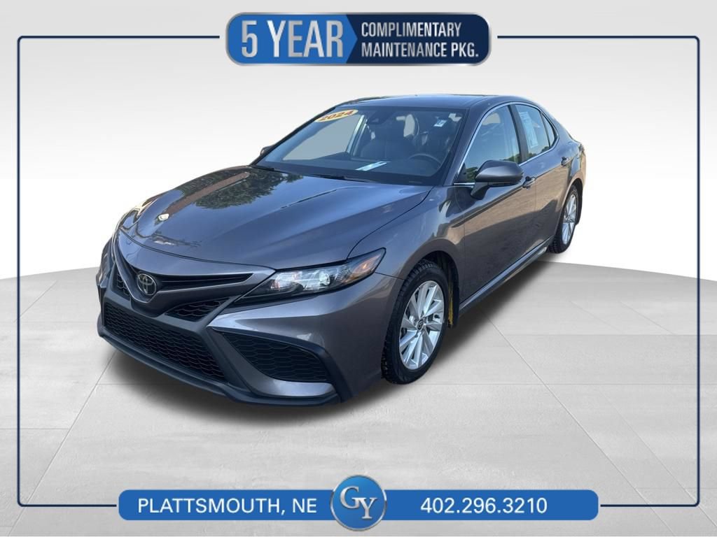 Used 2024 Toyota Camry SE