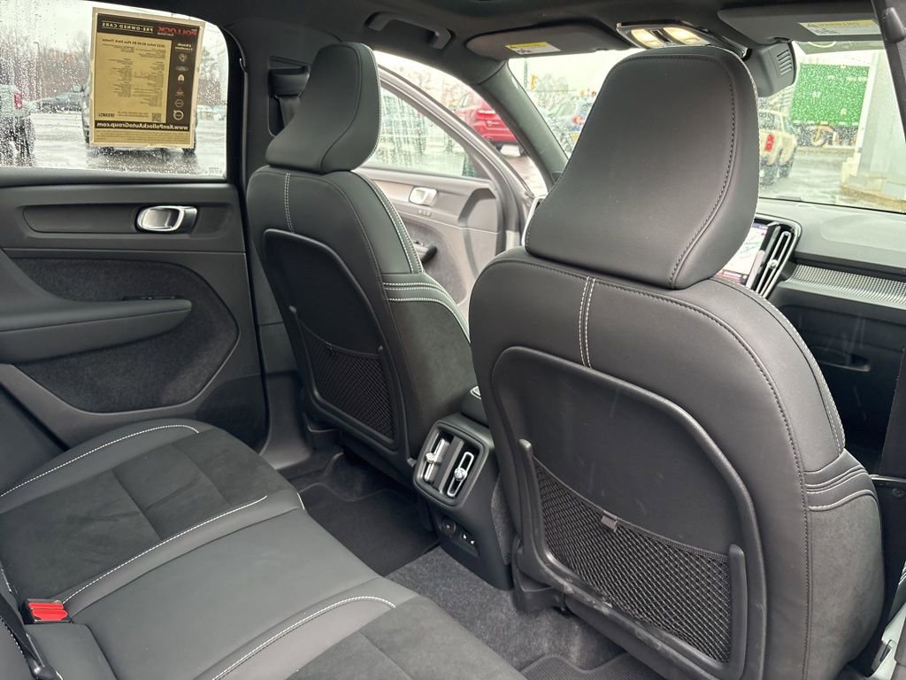 Certified 2023 Volvo XC40 B5 Plus w/ Driver Assist Package image 43