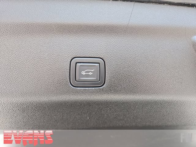 Used 2023 Chevrolet Tahoe Z71 w/ Luxury Package AWD/4WD image 35