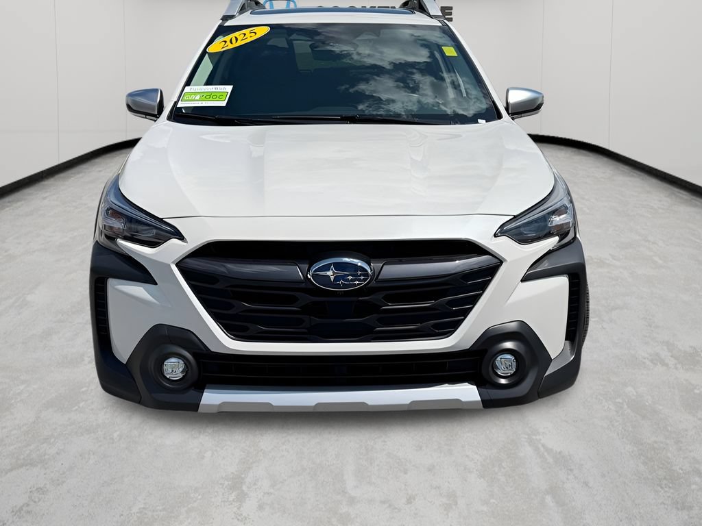 Used 2025 Subaru Outback Touring XT AWD/4WD image 4