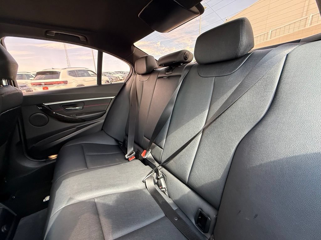 Used 2018 BMW 330i Sedan RWD image 21