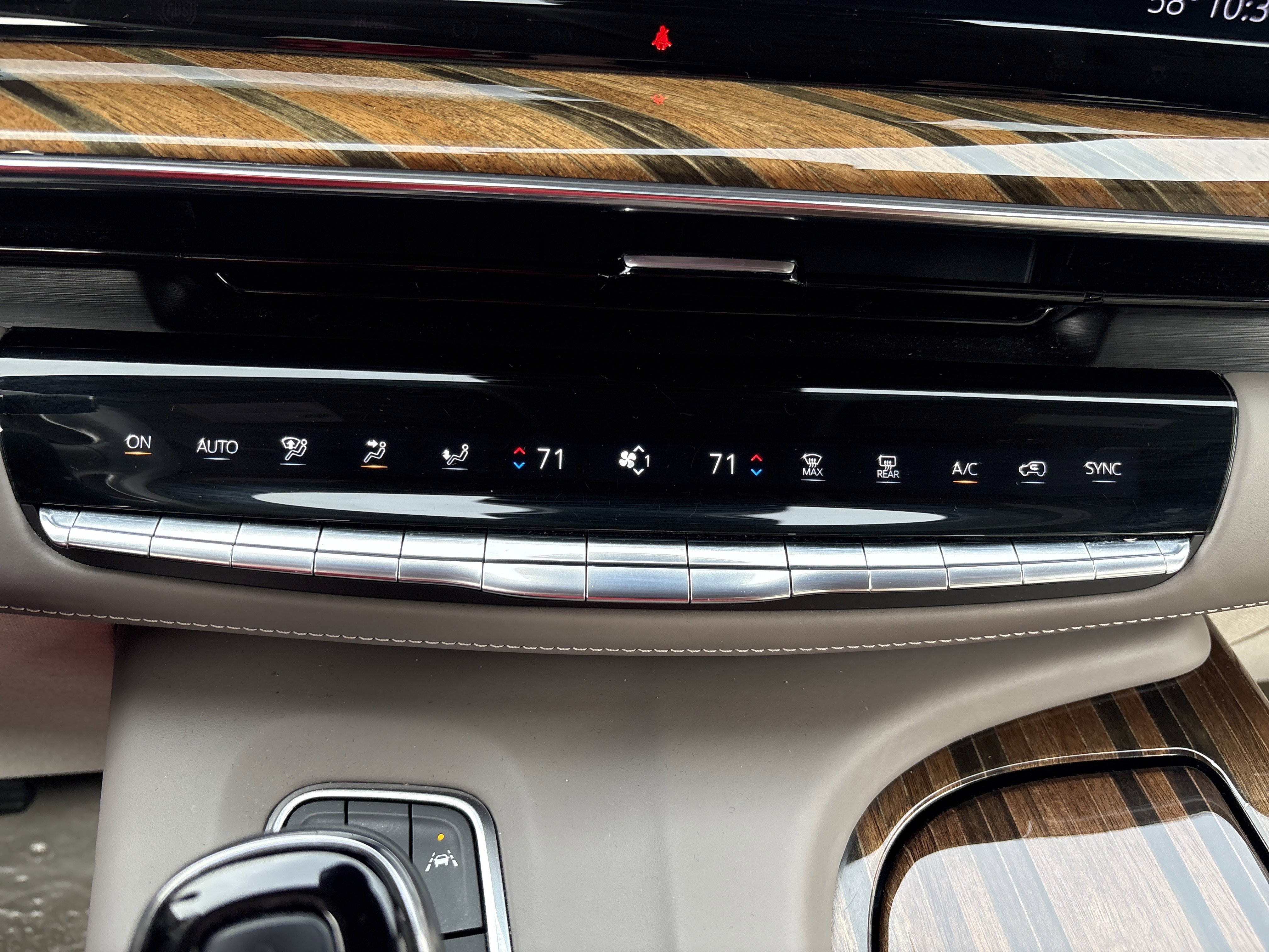 Used 2023 Cadillac Escalade Sport Platinum image 37