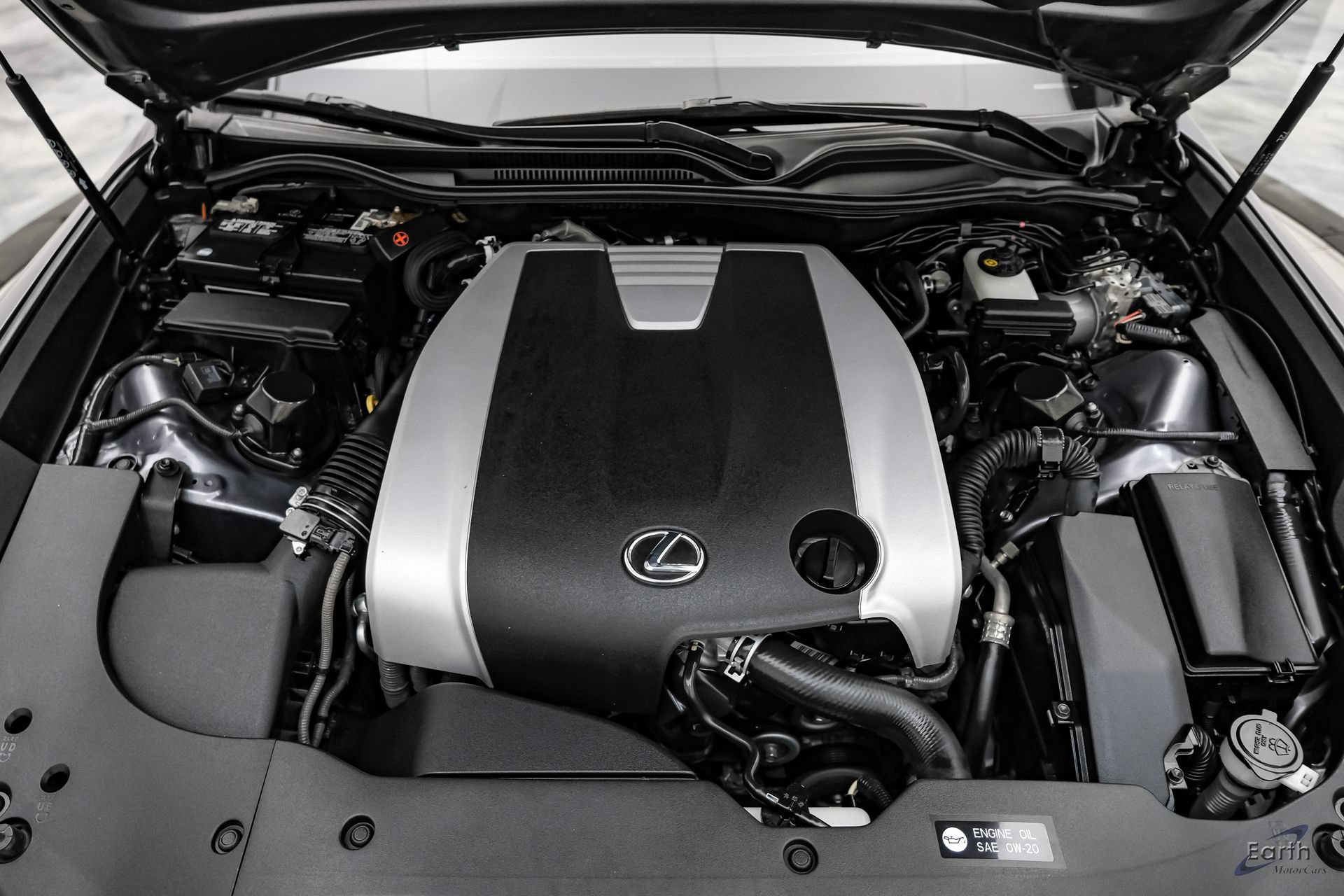 Used 2015 Lexus RC 350 w/ F Sport w/Summer Tires RWD image 4