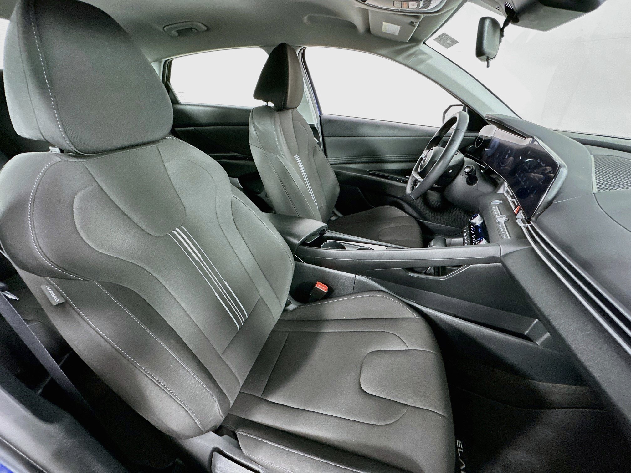 Used 2023 Hyundai Elantra SEL w/ Convenience Package FWD image 27