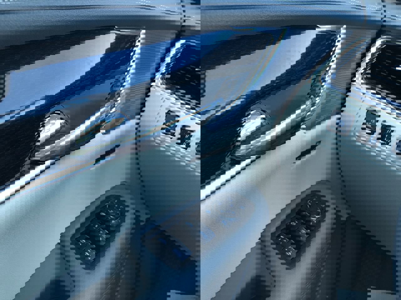 Used 2023 Cadillac XT6 Premium Luxury w/ Technology Package image 14