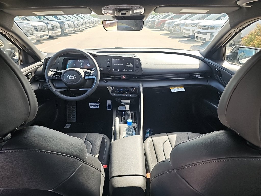 New 2026 Hyundai Elantra SEL Sport FWD image 31
