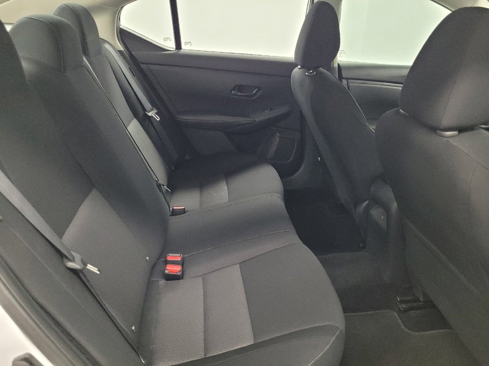 Used 2025 Nissan Sentra SV FWD image 19