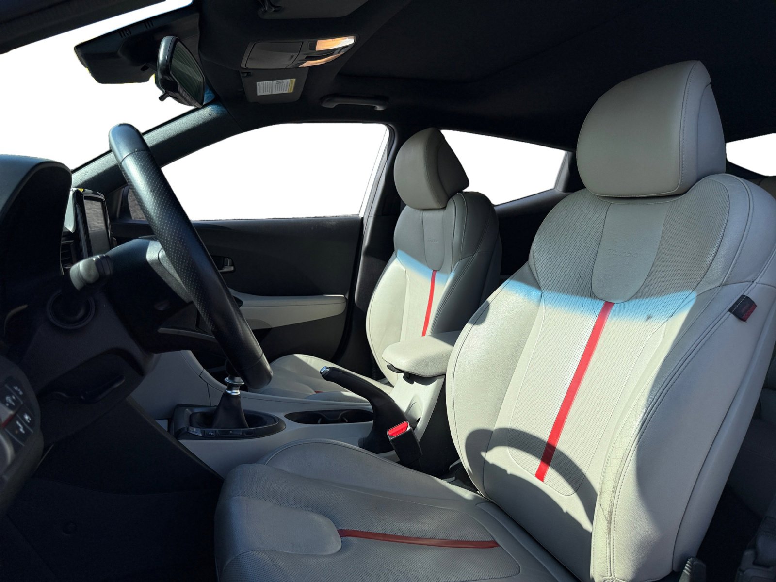 Used 2019 Hyundai Veloster Turbo Ultimate image 9