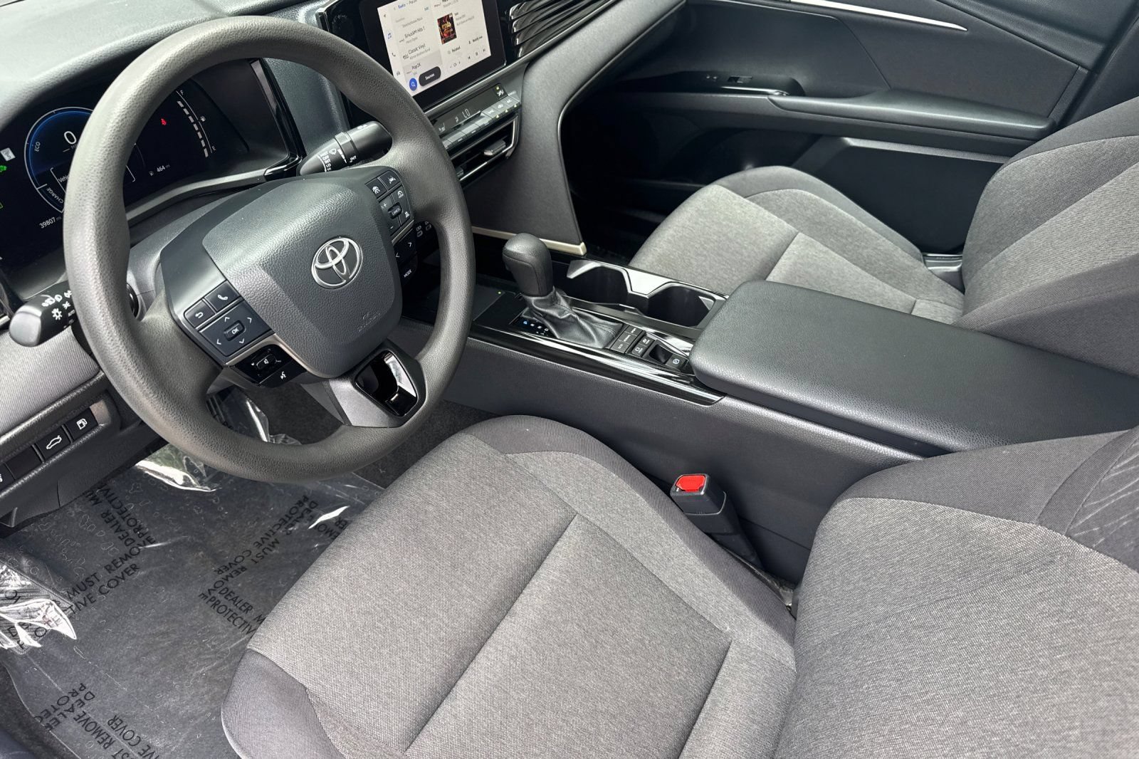 Certified 2025 Toyota Camry LE FWD image 11